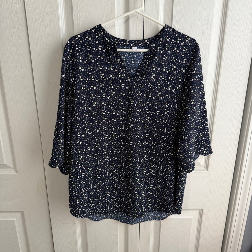 Your Style blue floral 3/4 sleeve blouse size medium